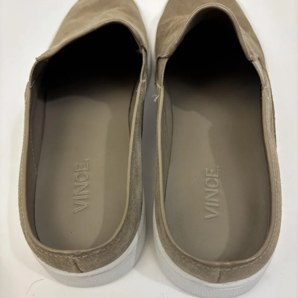 Vince Slip On Suede Leather Shoes Womens‎ Size 8 38 Beige Casual Flats Sneakers